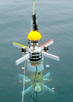 Robot buoy hunts down spilled oil ~ Pink