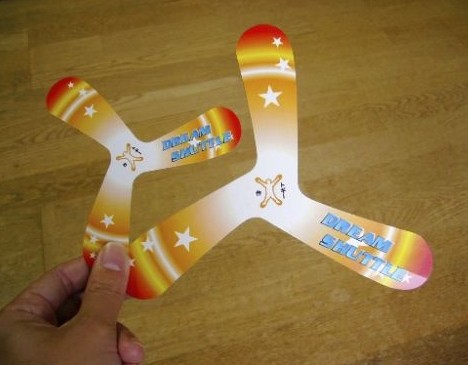 Space boomerang -- 